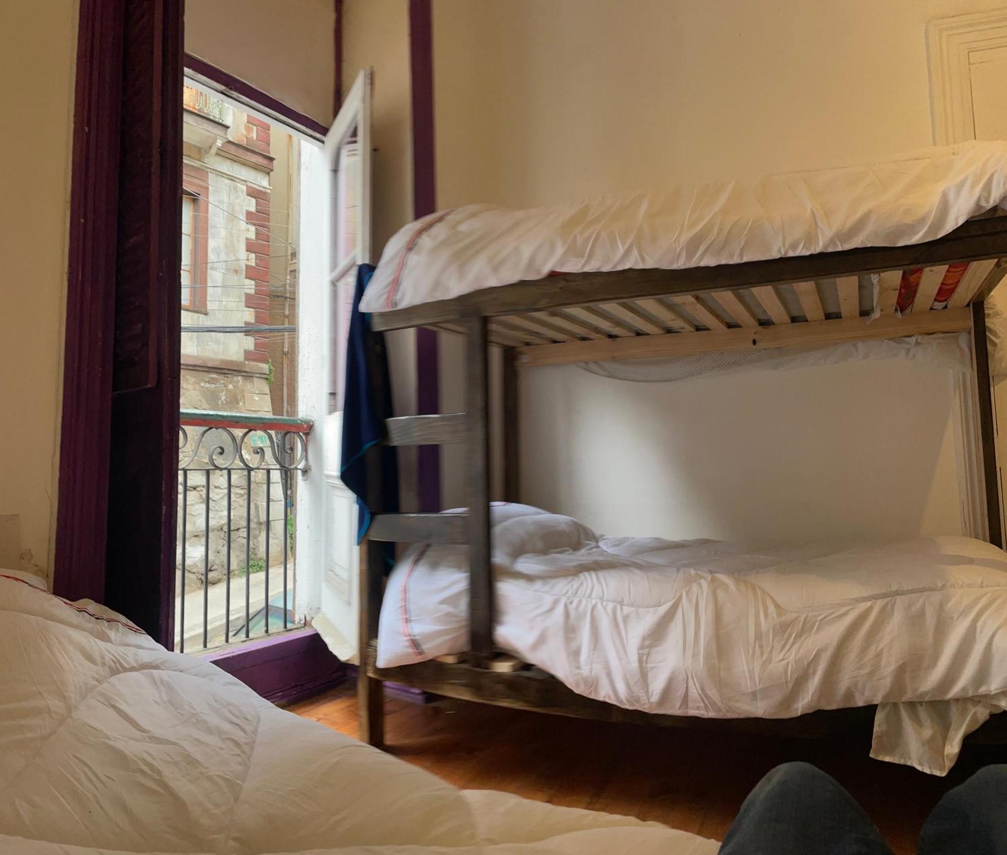 Art Hostel Casa Chaman ヴァルパライソ エクステリア 写真